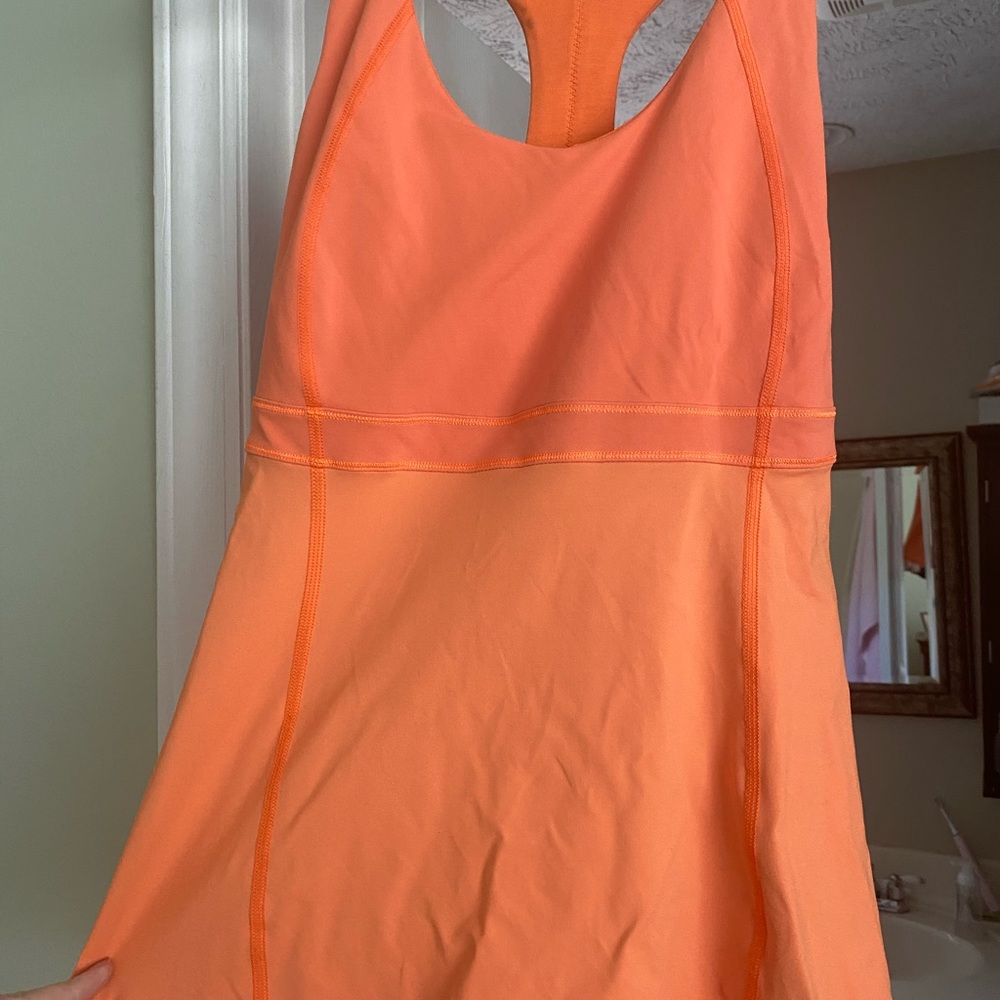 Lululemon tank top